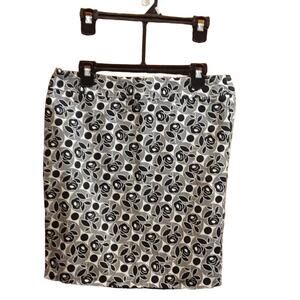 Loft Women's Multi Color Floral Mini Skirt Size 8 Blacj White